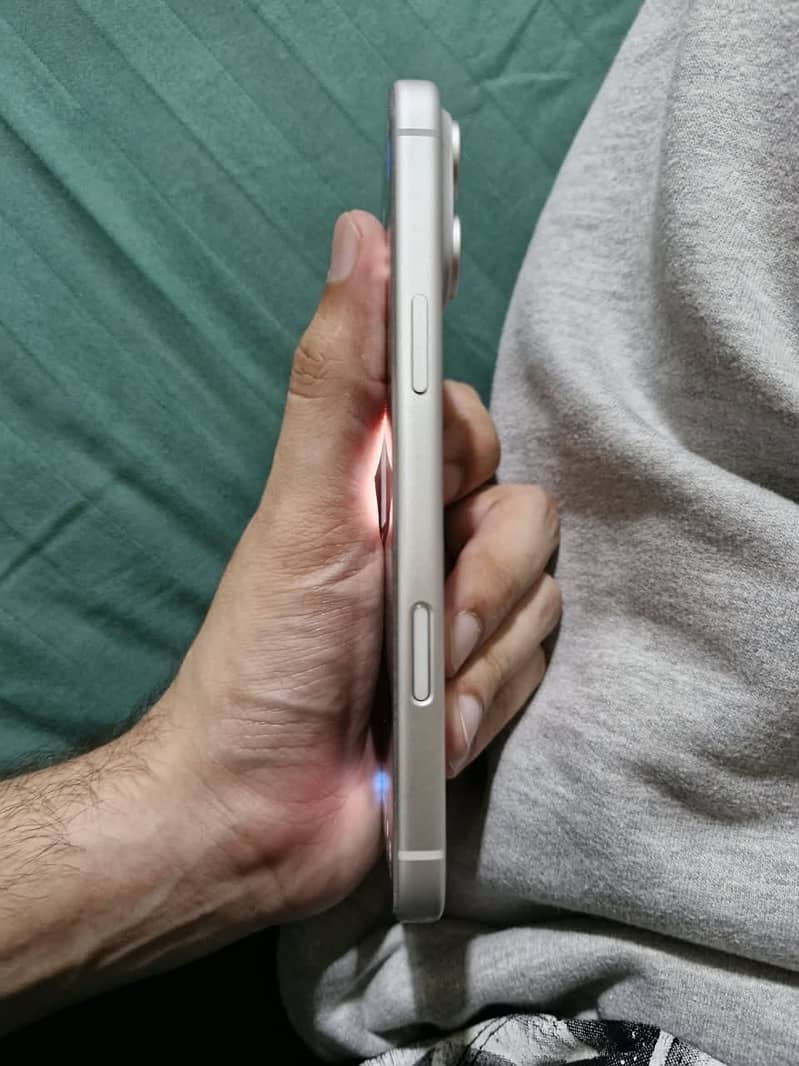 Apple iPhone 17 Pro Max 5
