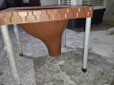 toilet seat