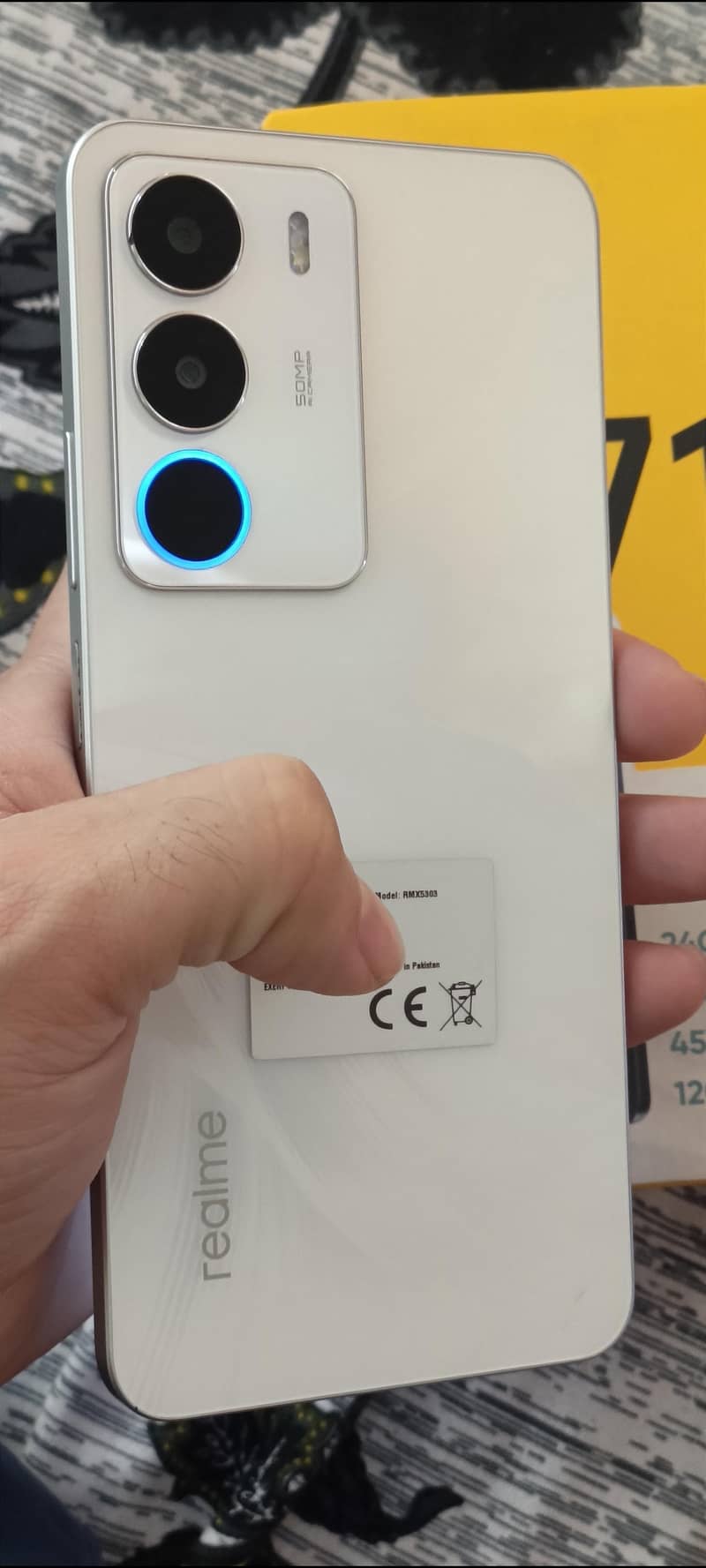 Realme C71 9