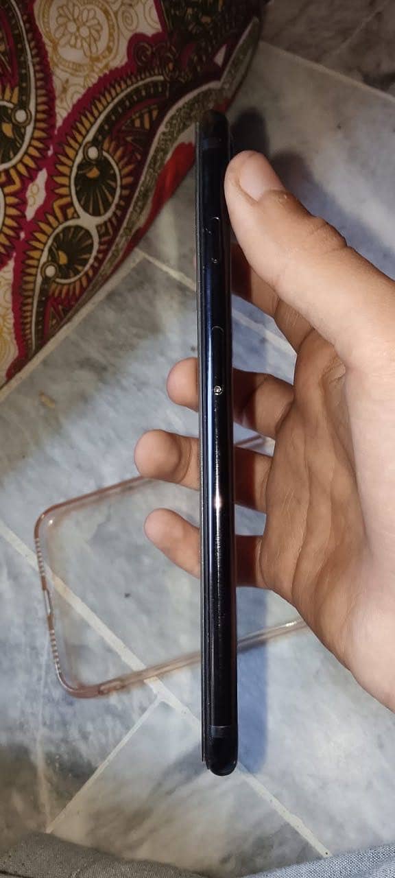Apple iPhone 7 Plus 4