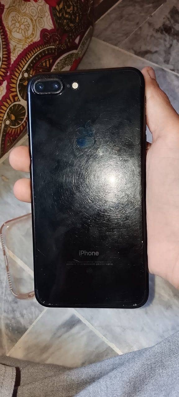 Apple iPhone 7 Plus 5