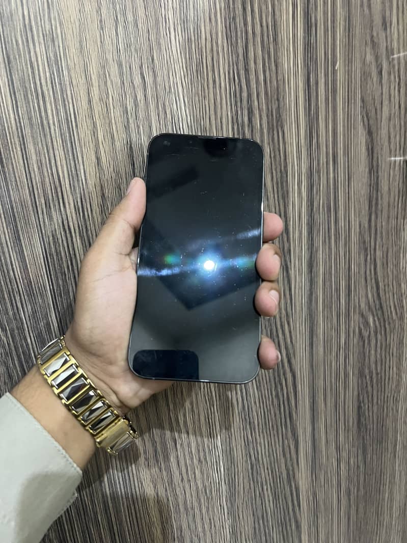 Apple iPhone 13 Pro 2
