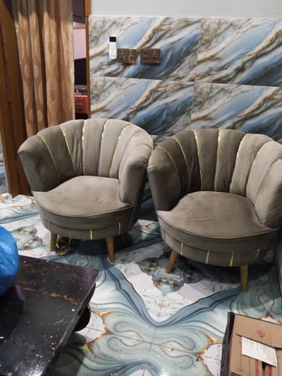 beautiful sofa set for sale-excellent condition