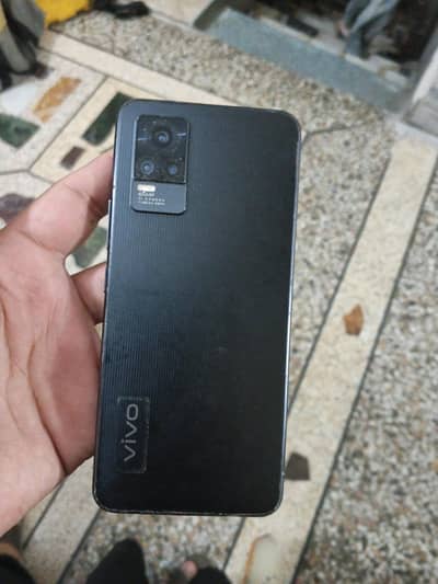 vivo v21e with box