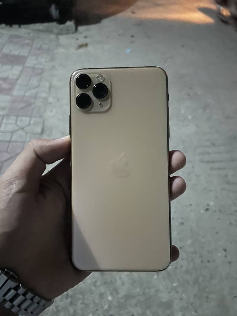 Apple iPhone 11 Pro Max 1
