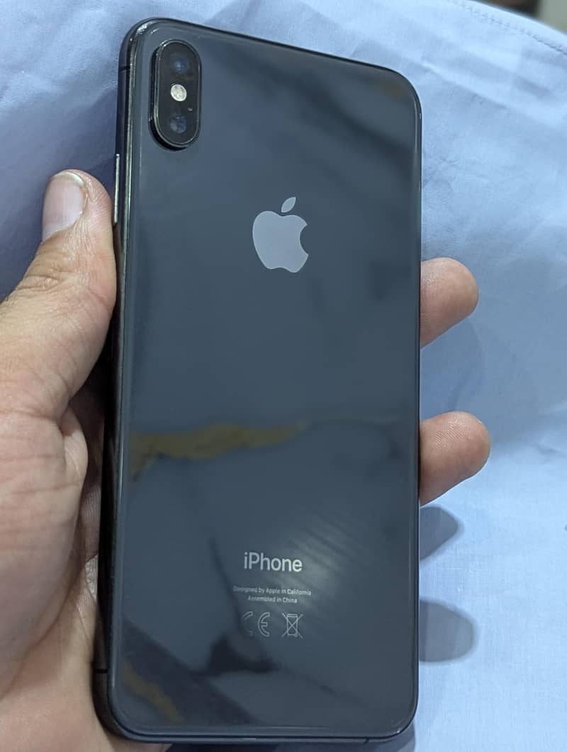 Apple iPhone XS Max 5