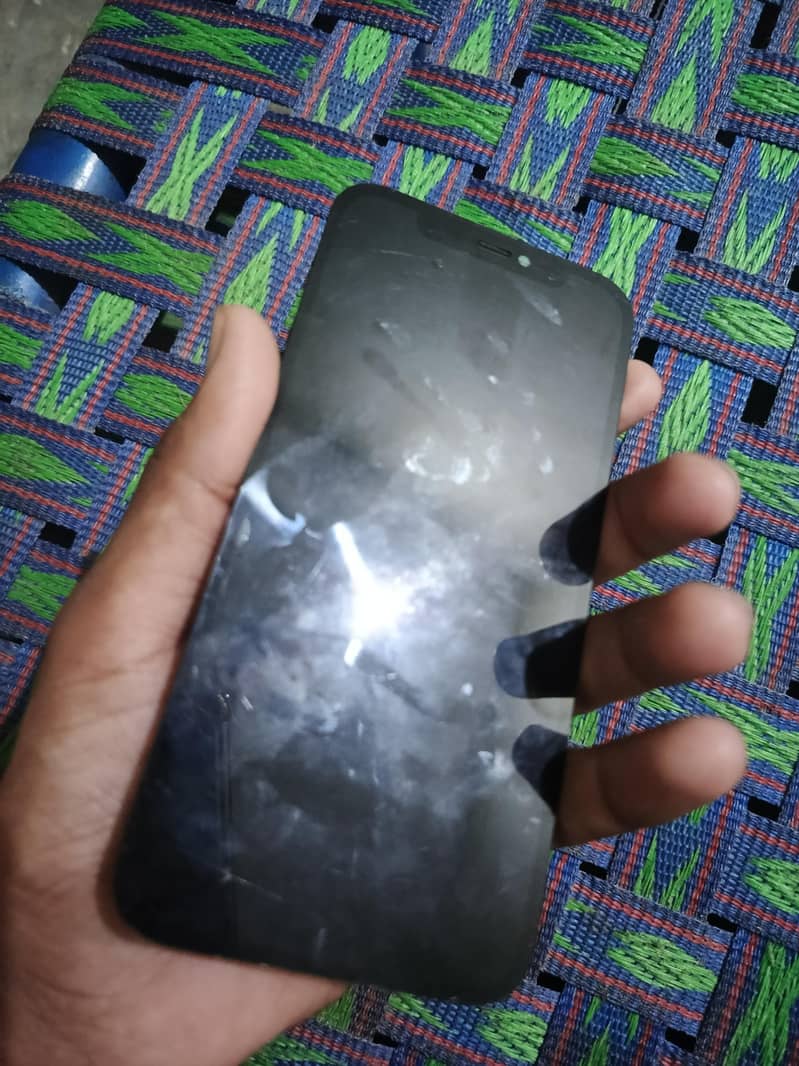 Apple iPhone 12 Pro 2