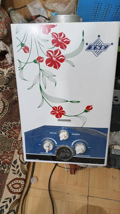 instant geyser for sale brand new.