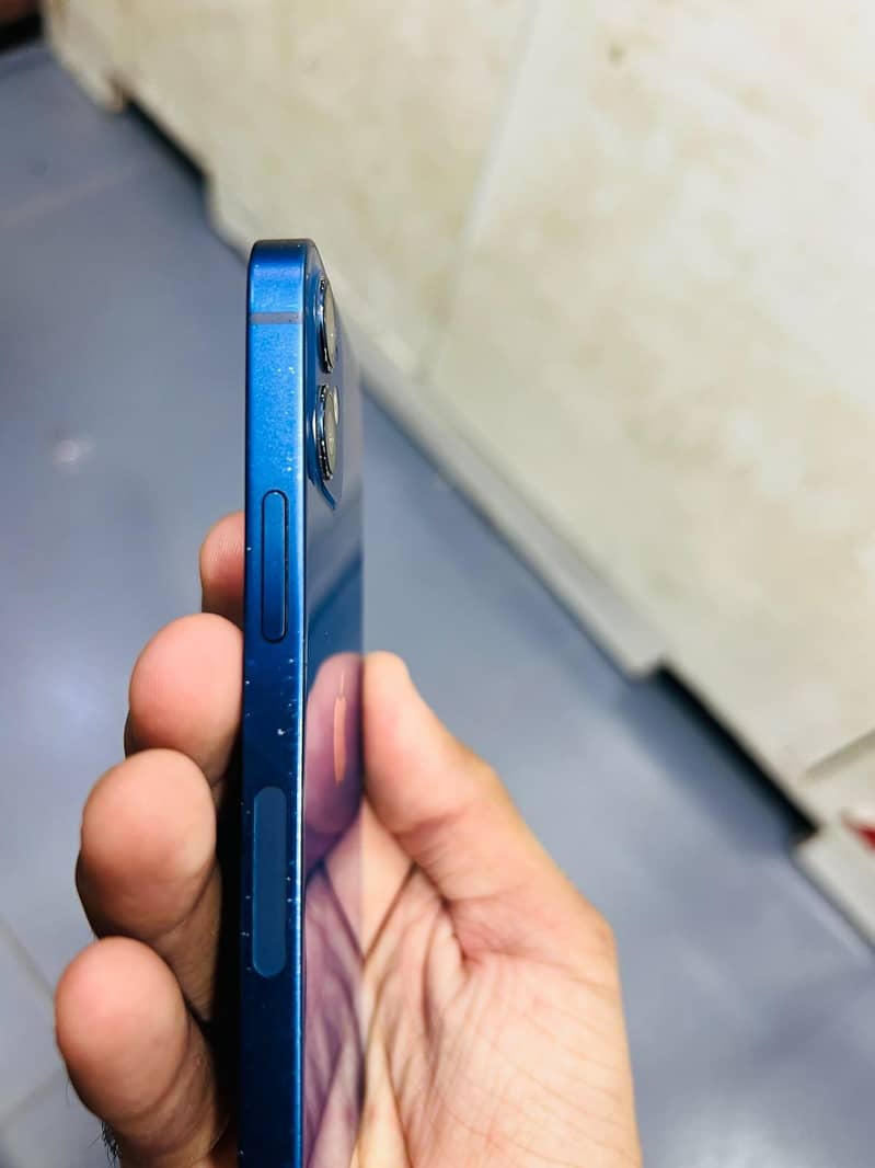 Apple iPhone 12 mini 7