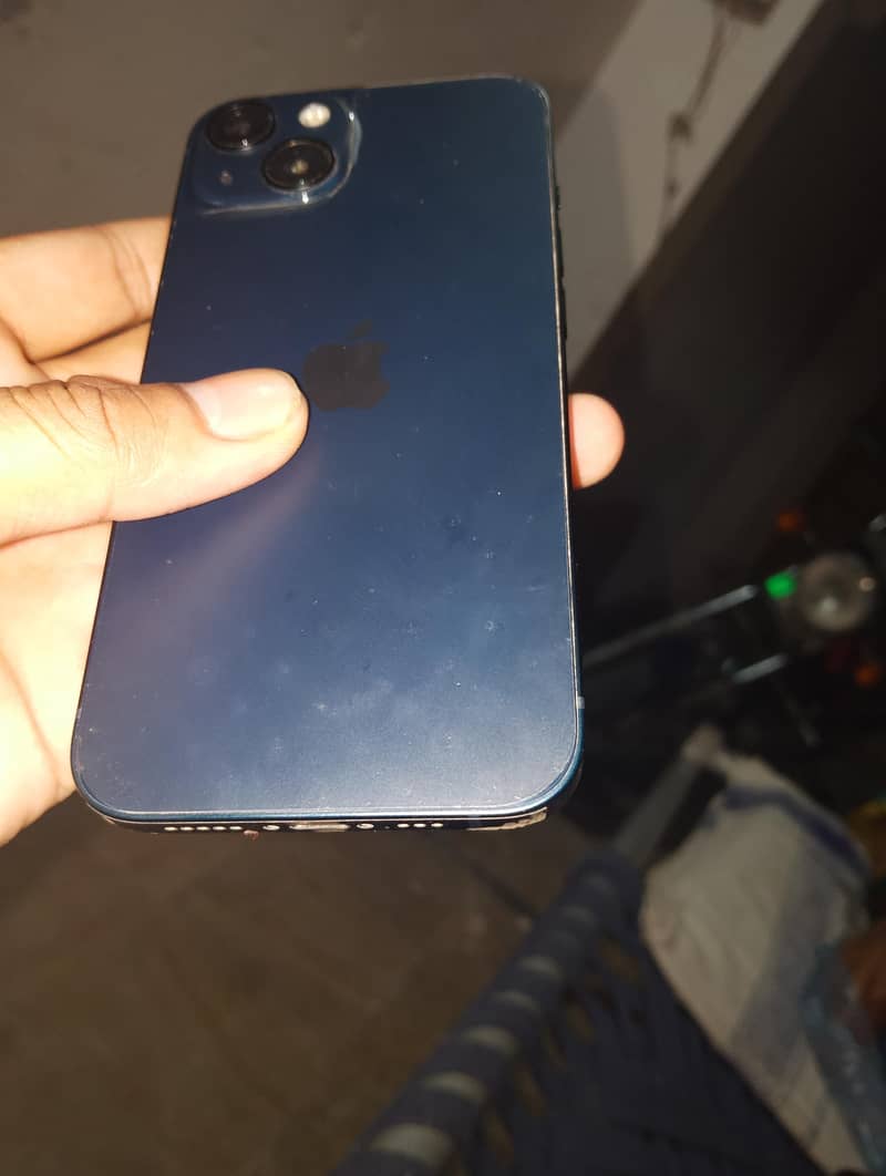 Apple iPhone 13 2
