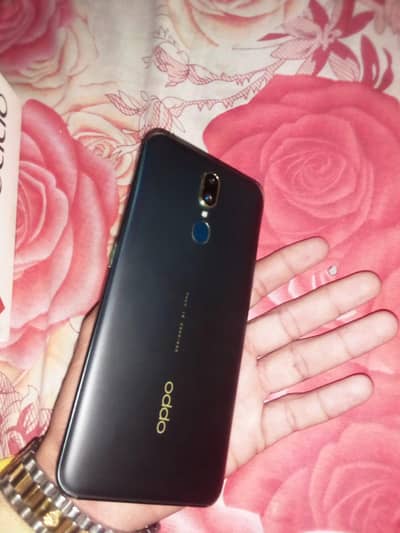 OPPO F11 Pro
