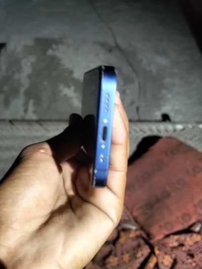 Apple iPhone 12 mini