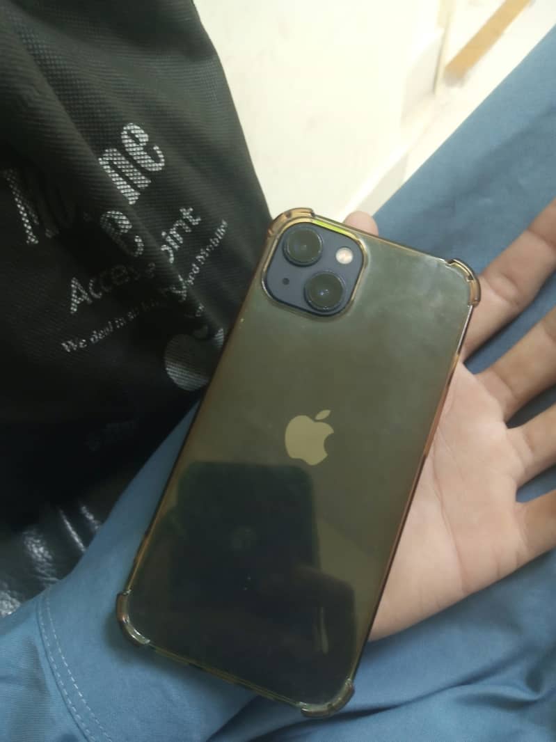 Apple iPhone 13 3