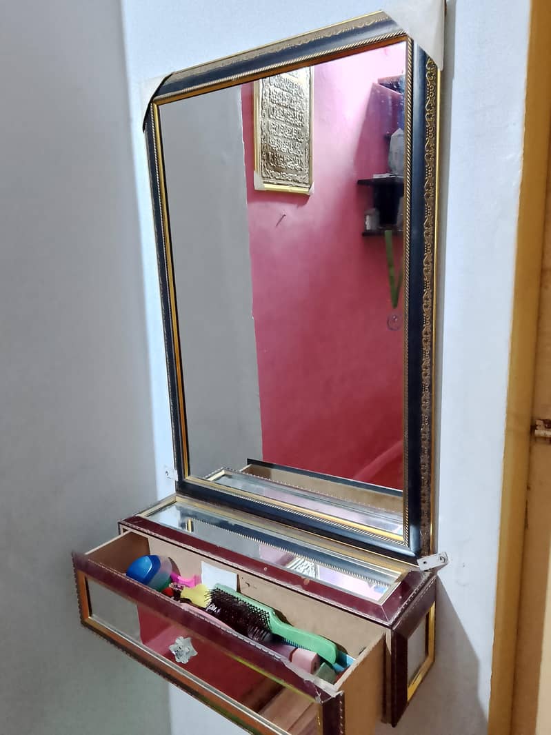 Wall mirror. 1