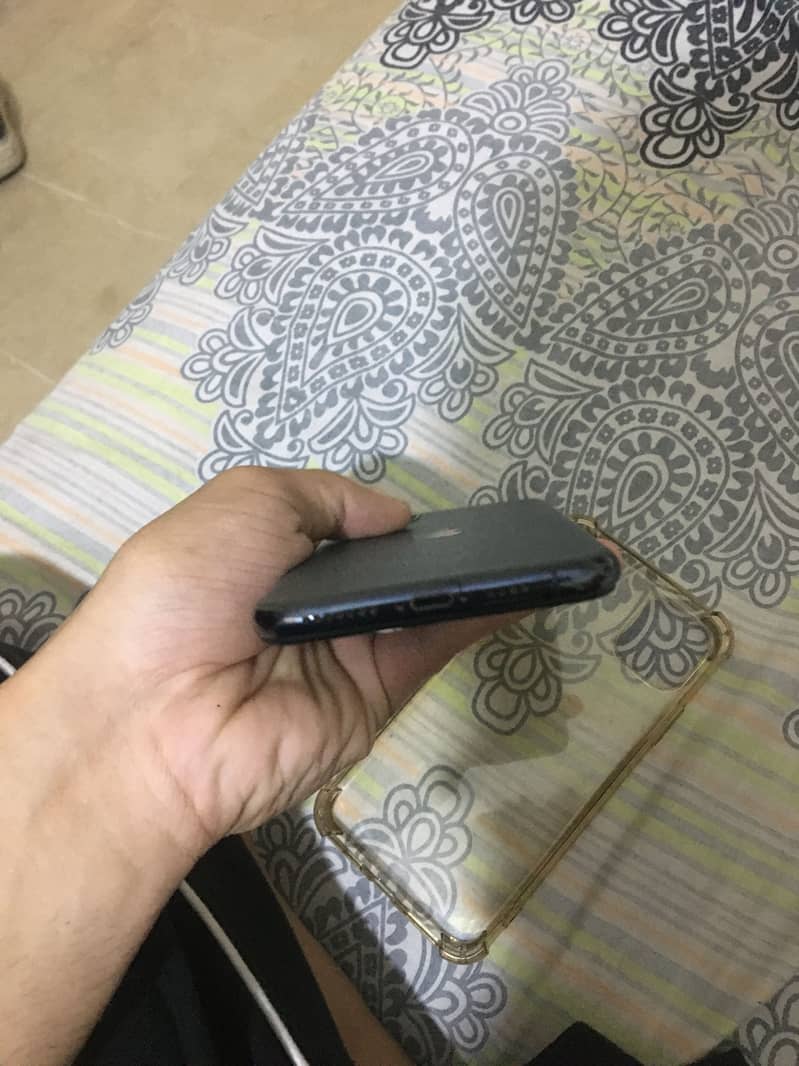 iPhone 11 pro max 1