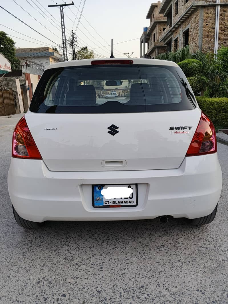 Suzuki Swift 2011 Automatic 1