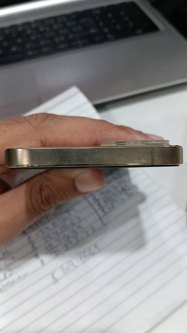 Apple iPhone 12 Pro 2