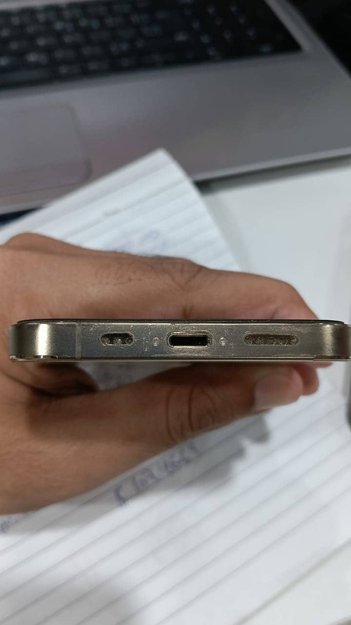 Apple iPhone 12 Pro 4