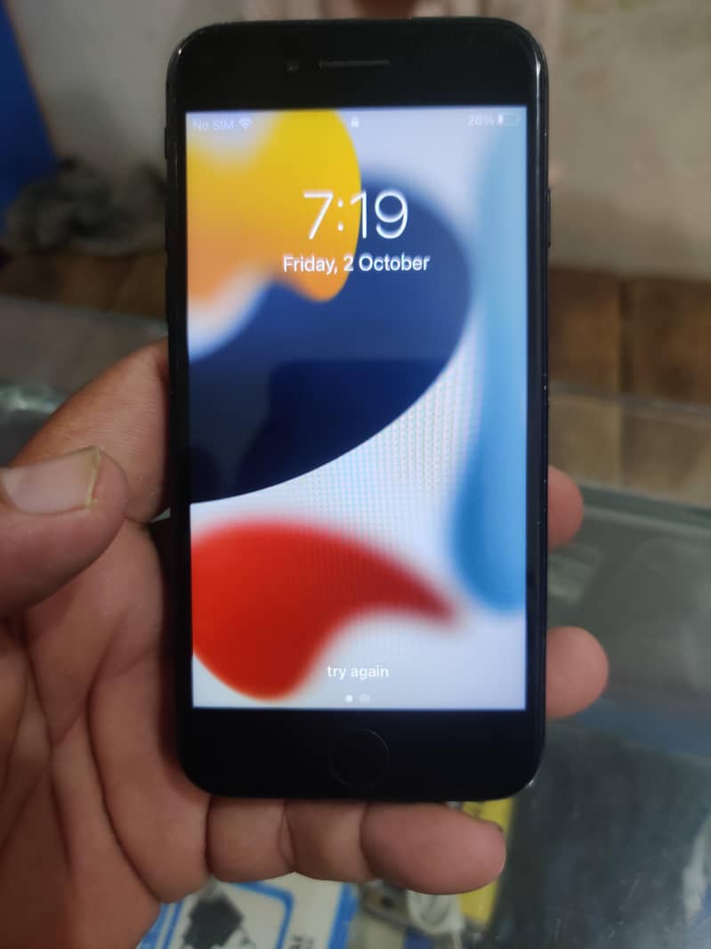 Apple iPhone 7 2