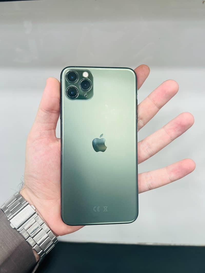 Apple iPhone 11 Pro Max 4