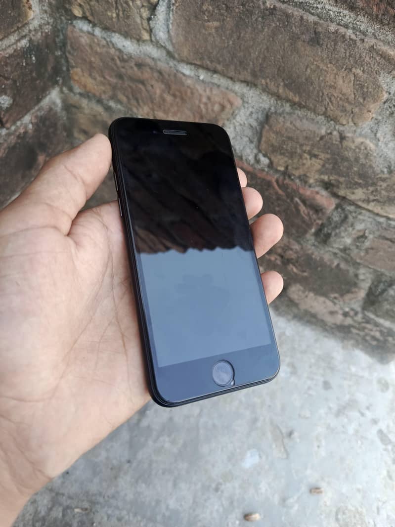 Apple iPhone SE 0