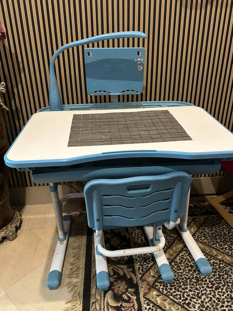 study table with chair 1