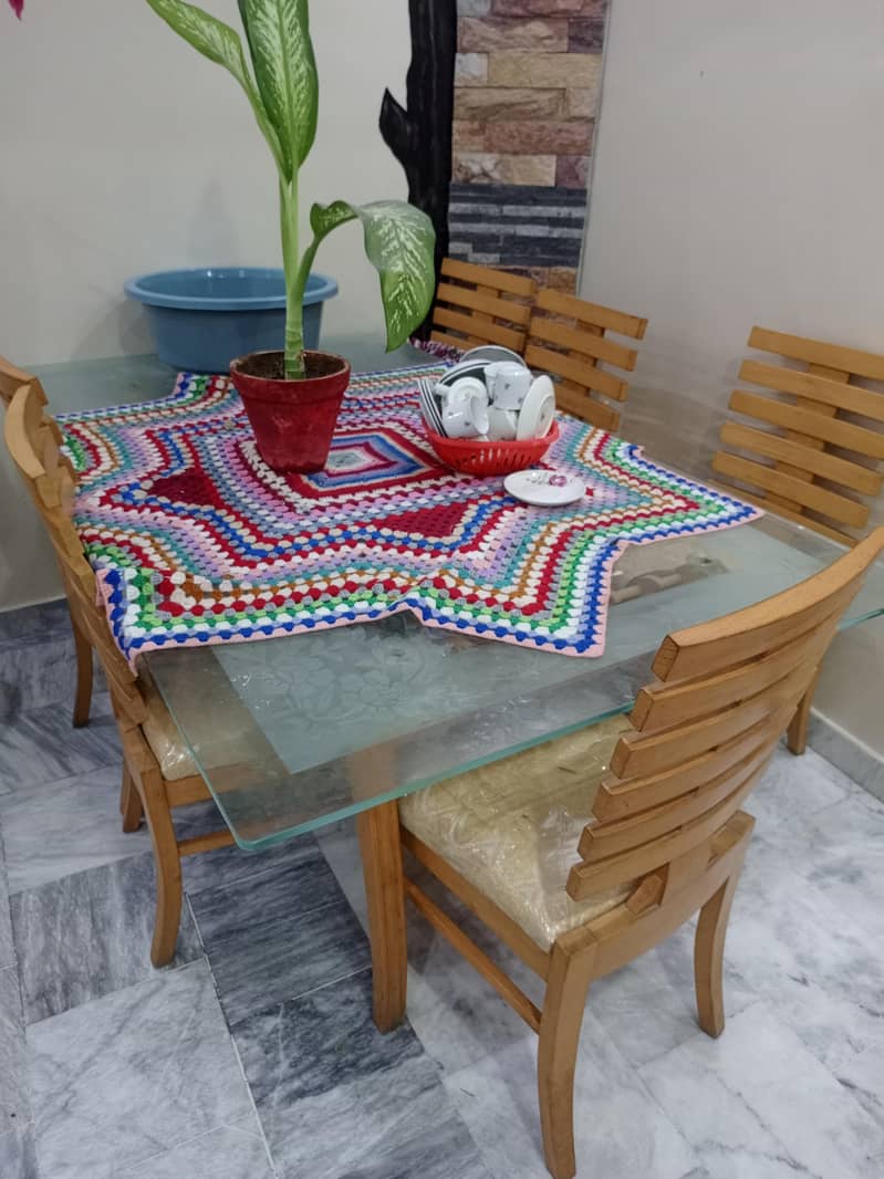 dining table with 6 chair 0