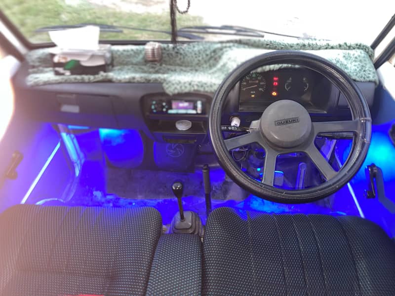 Suzuki Bolan 2016 4