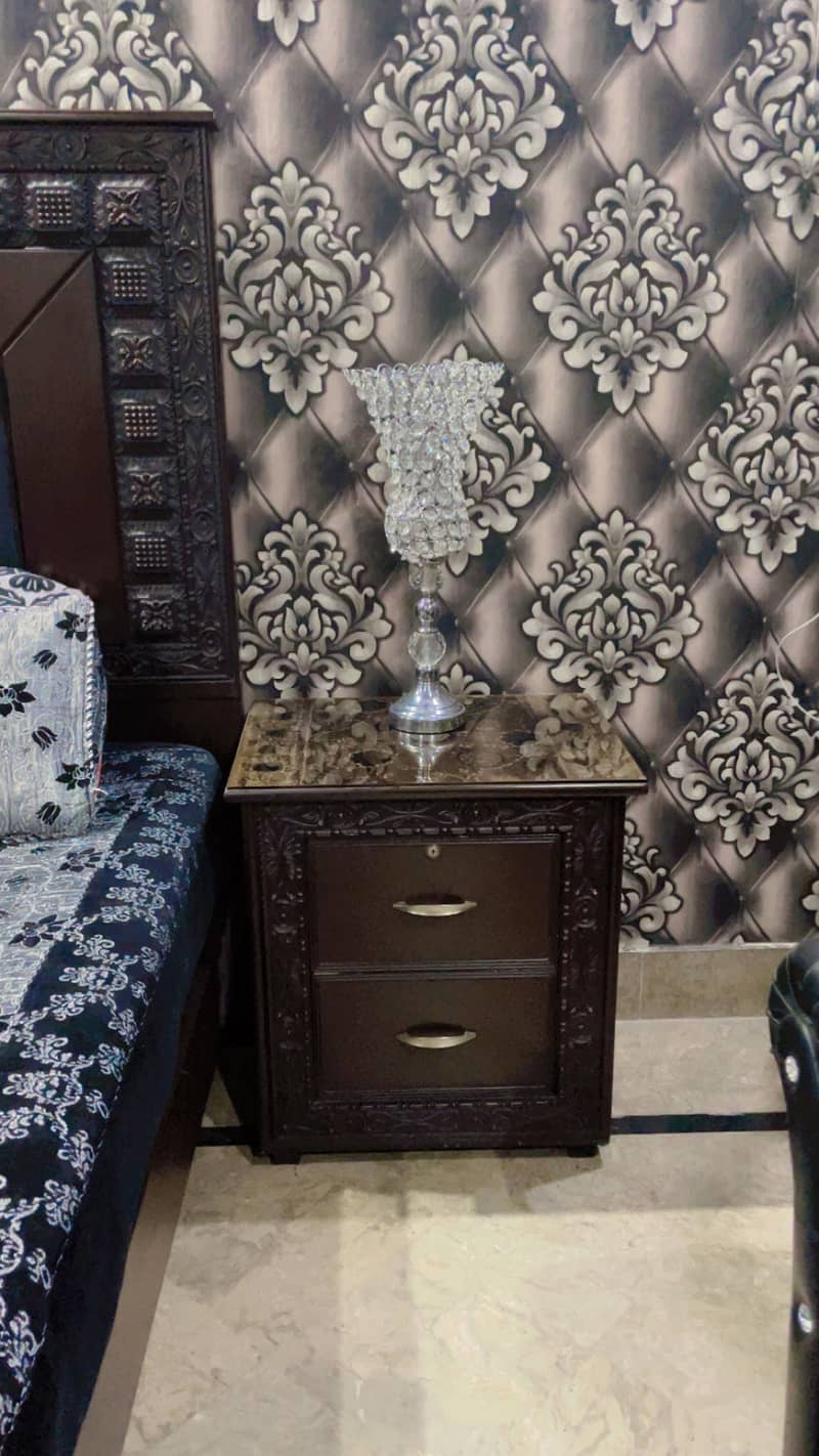 Bed side tables and dressing 6