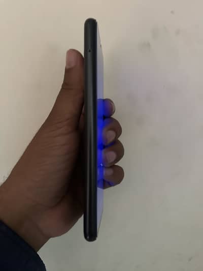 Samsung Mobile A70