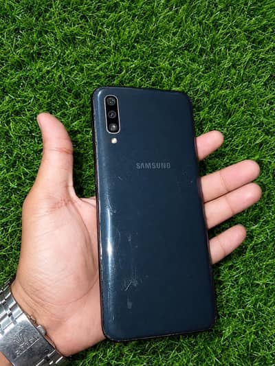 Samsung Mobile A50