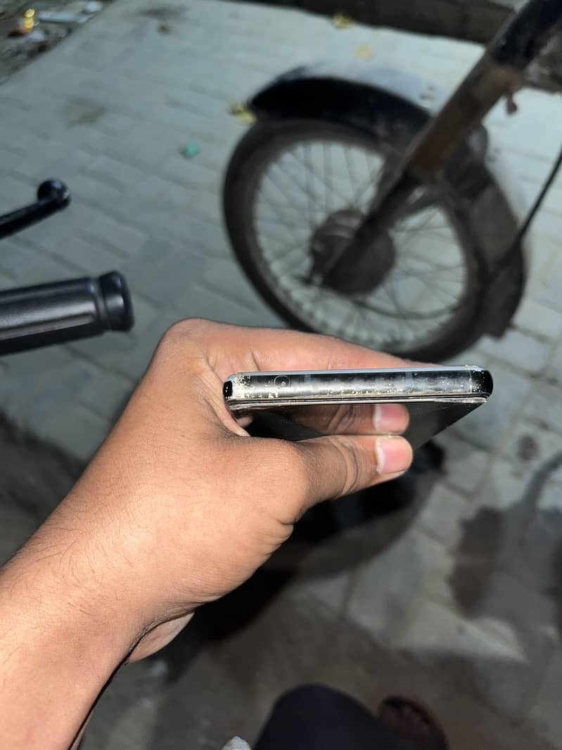 Google Pixel 6a 5