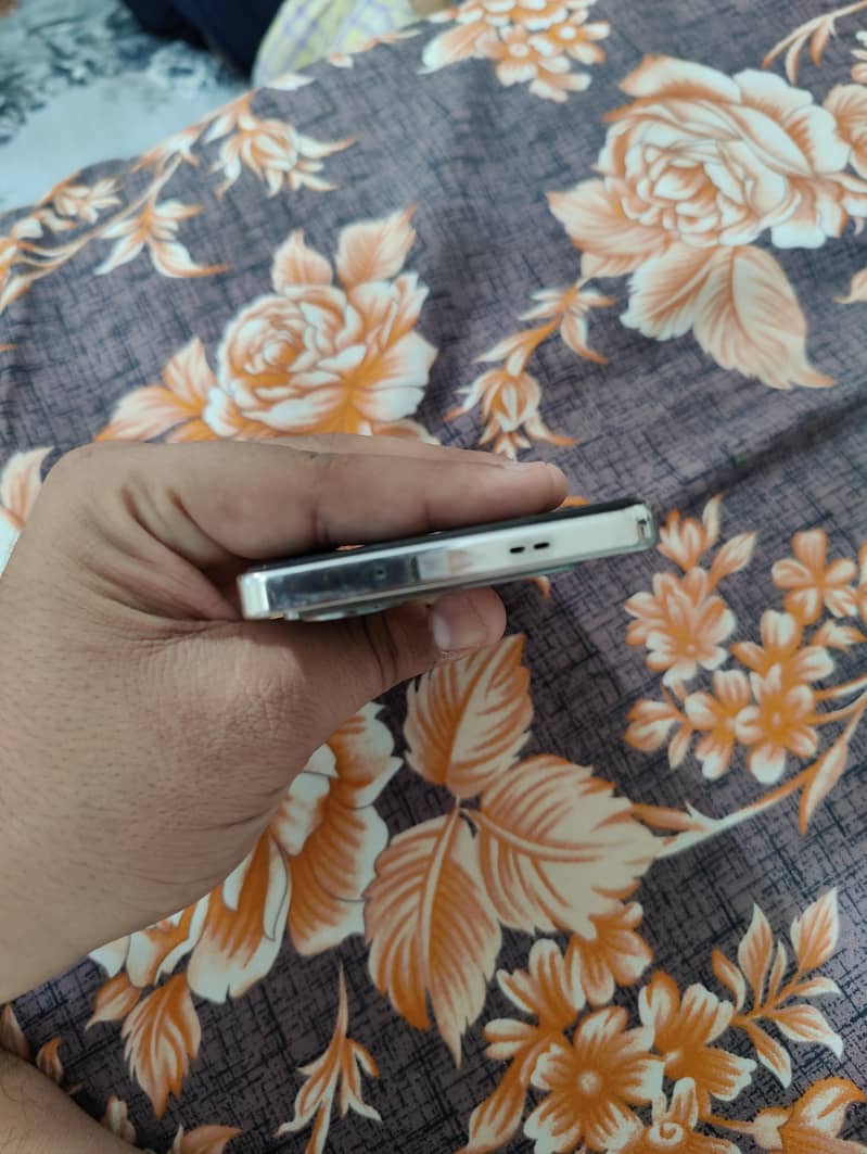 Infinix Note 40 2