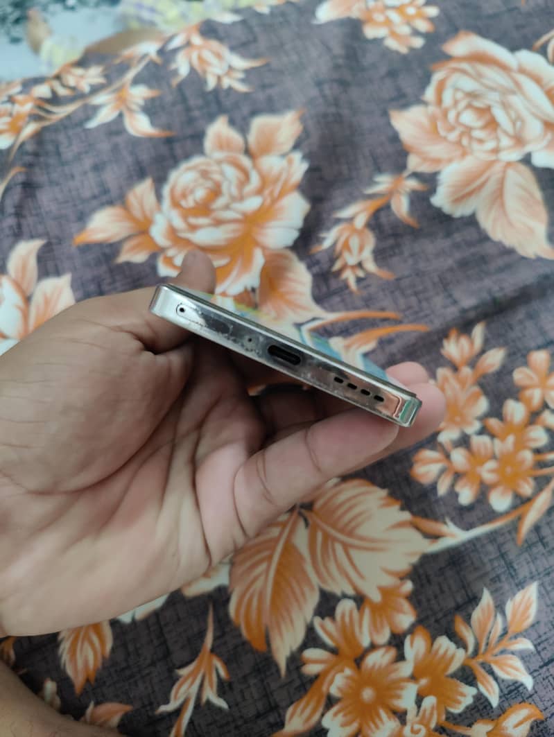 Infinix Note 40 6