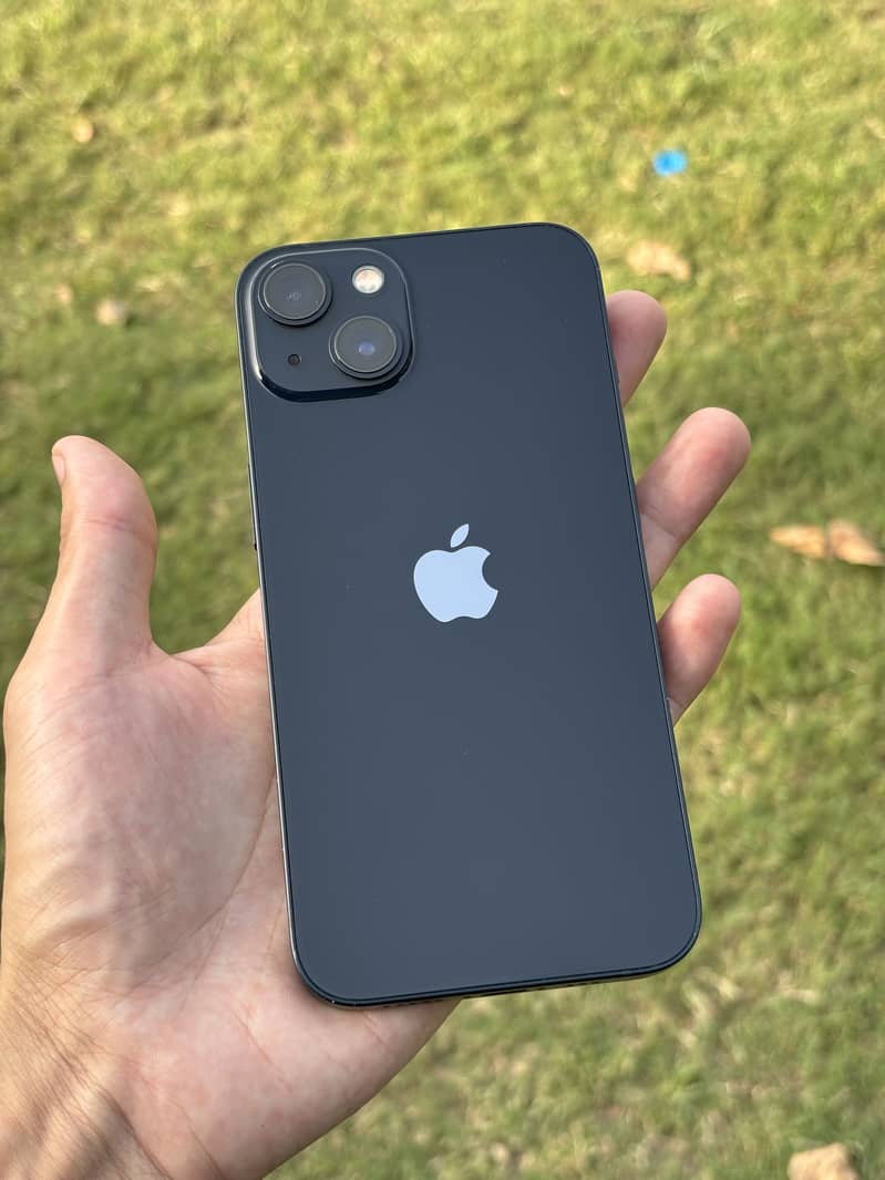 Apple iPhone 13 2