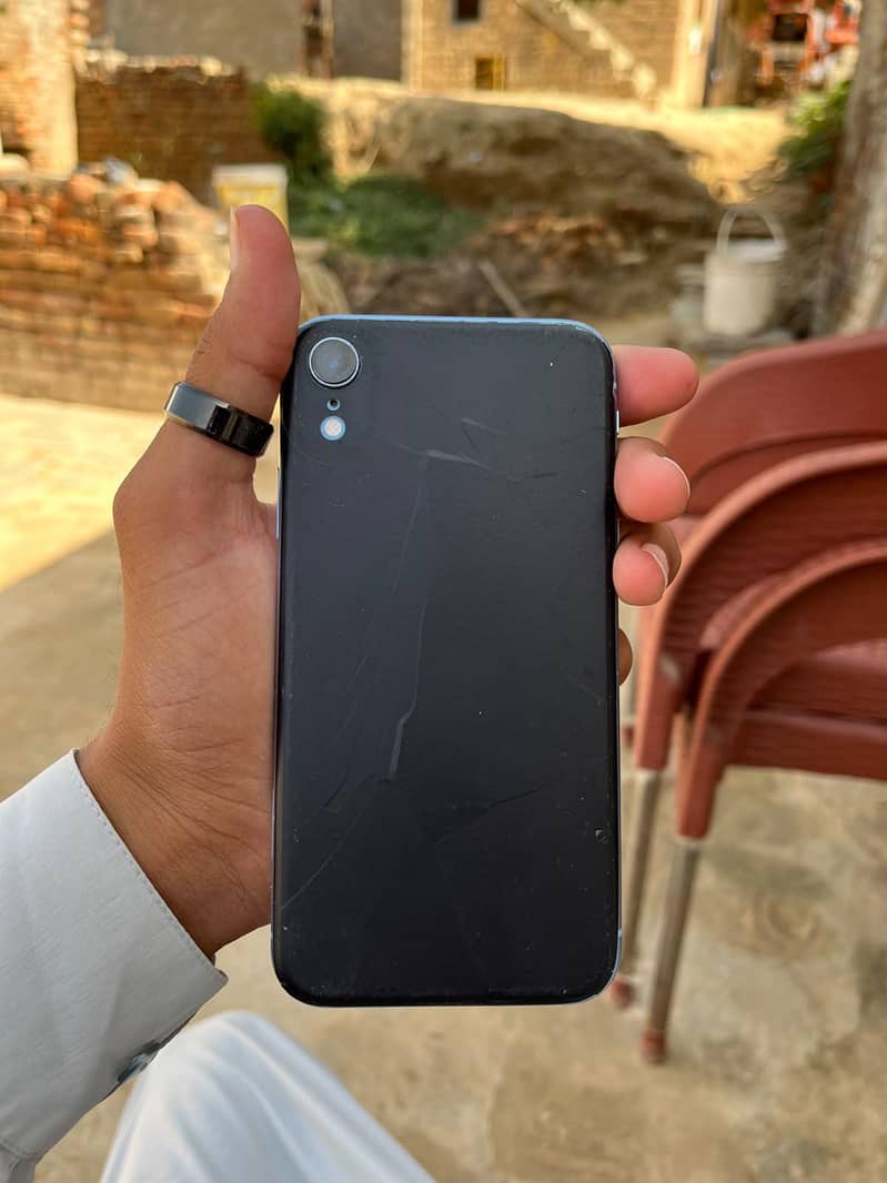 Apple iPhone XR 1