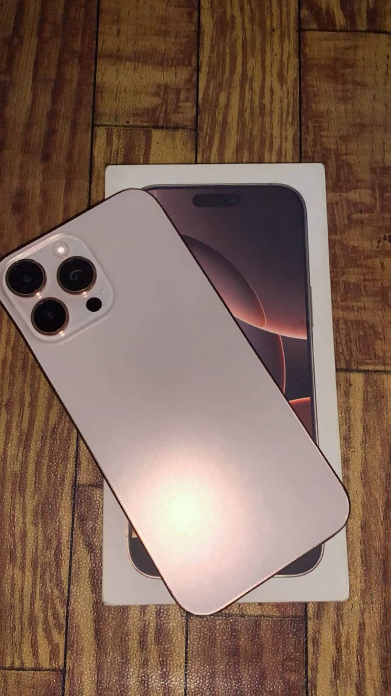 Apple iPhone 16 Pro Max 0