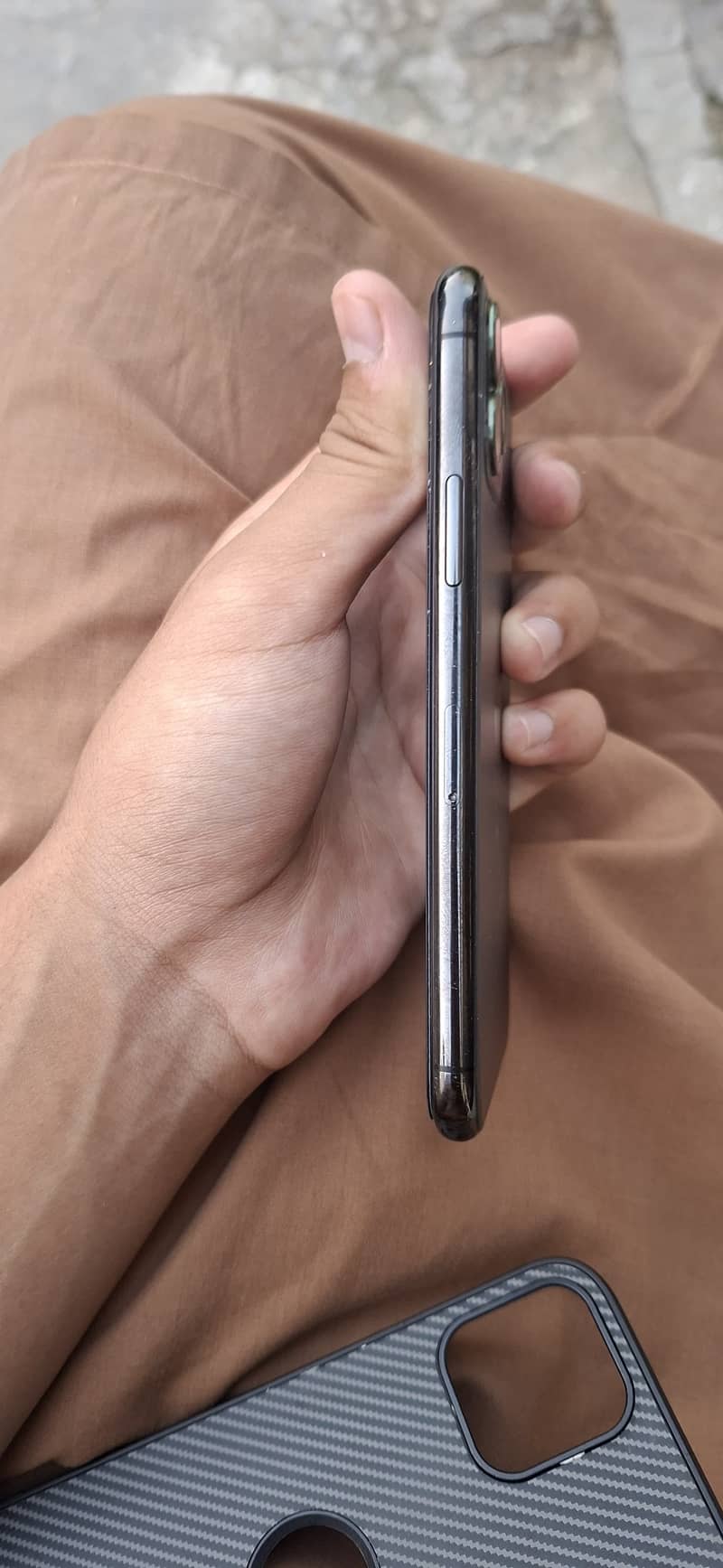 Apple iPhone 11 Pro 1