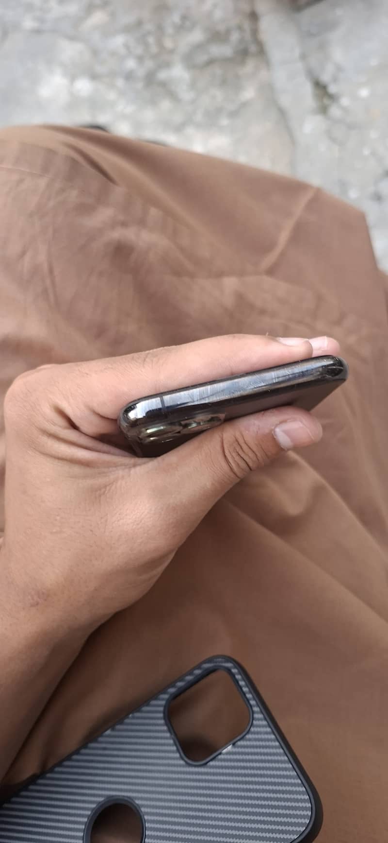 Apple iPhone 11 Pro 2