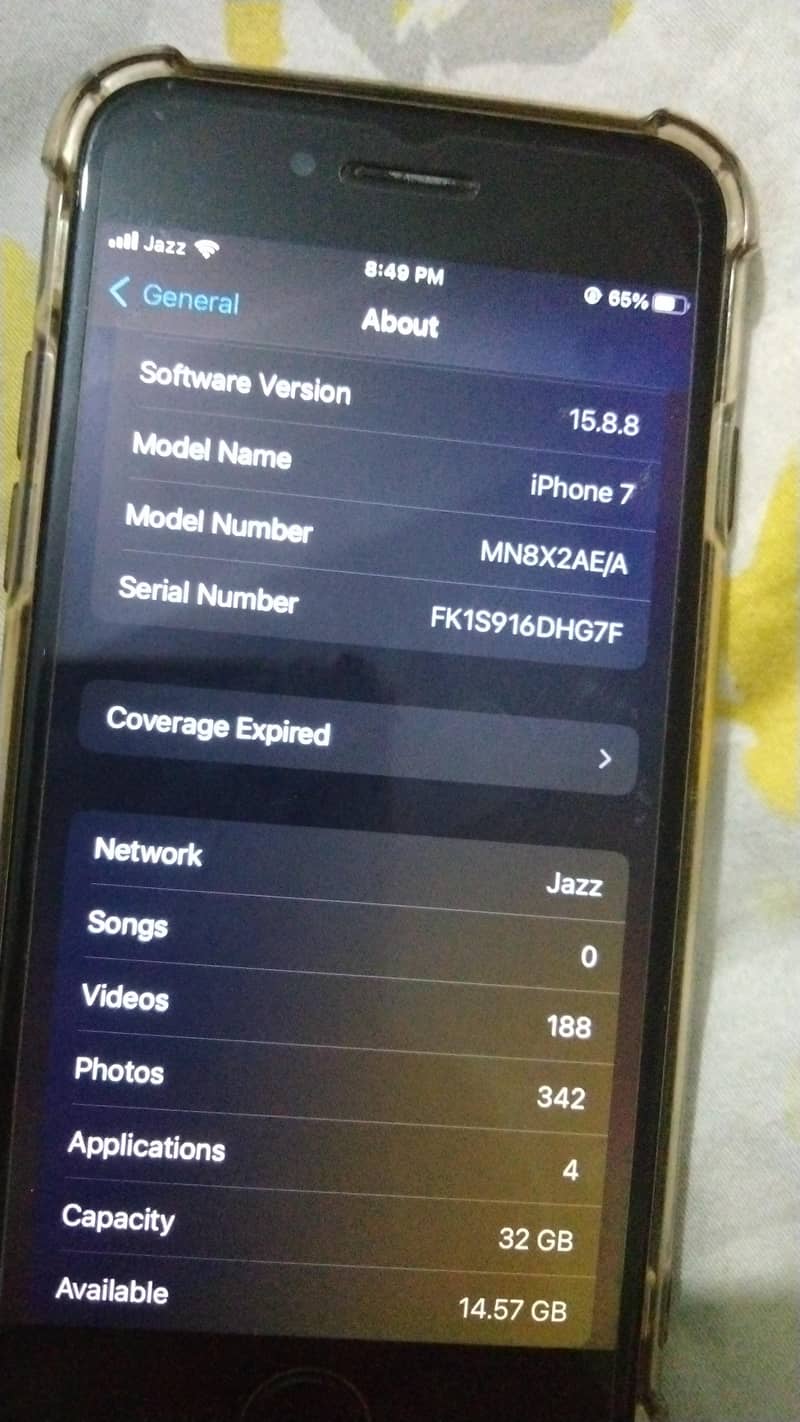 Apple iPhone 7 3