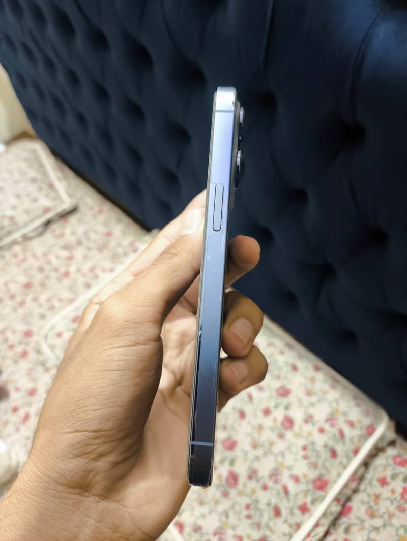 iPhone 13 pro 1