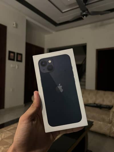 Apple iPhone 13