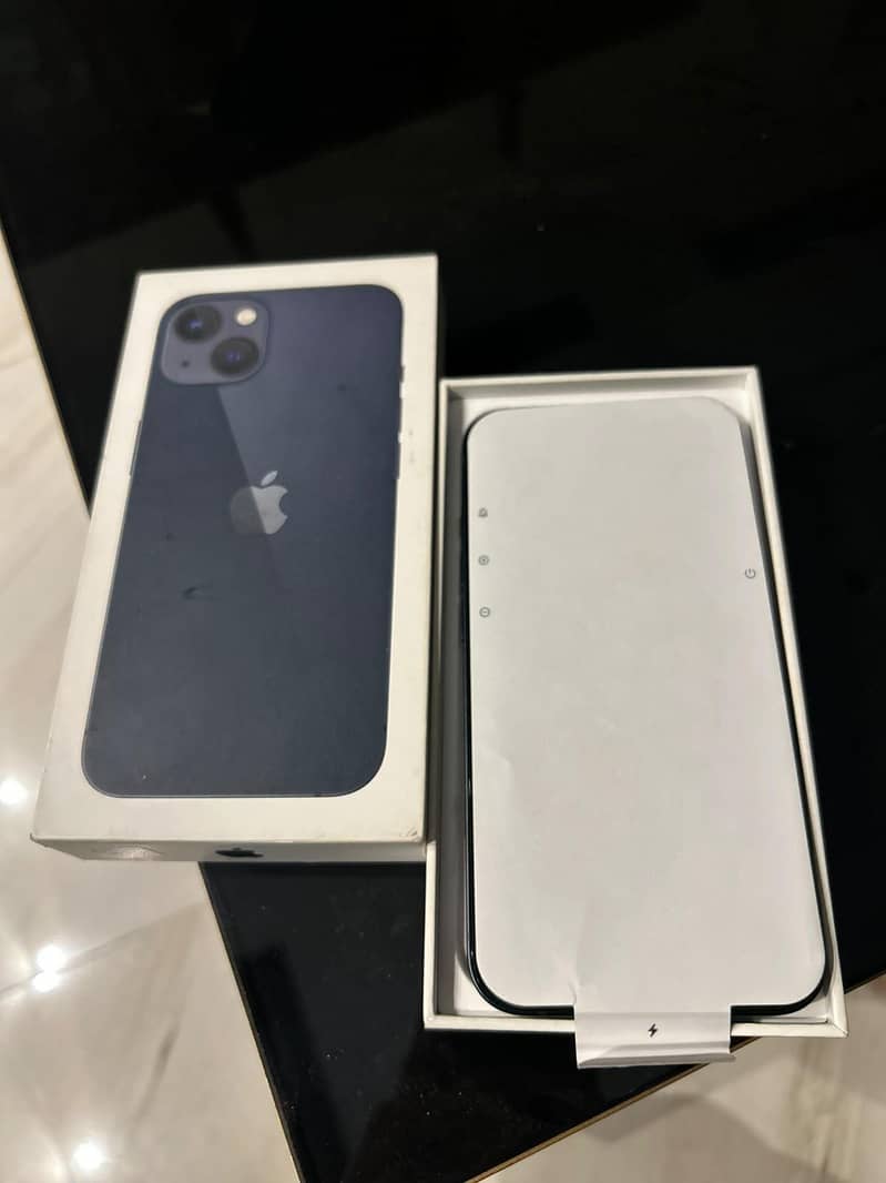 Apple iPhone 13 5