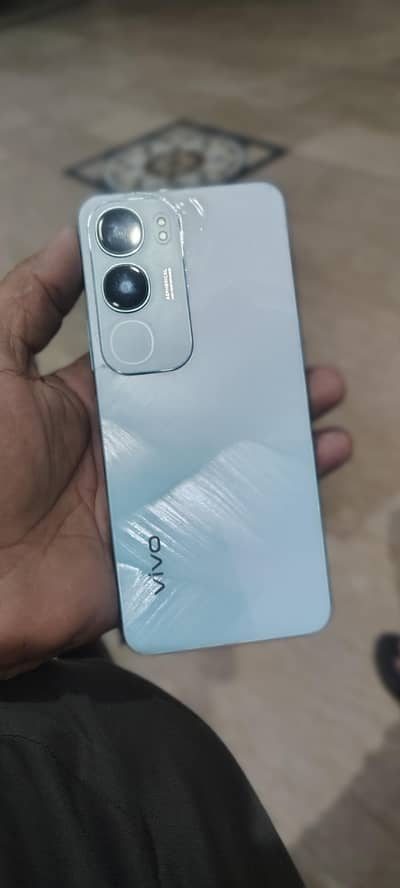 Vivo y19s 6 gb 128