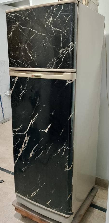 Dawlance fridge 0