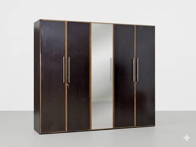 5 door Cupboard