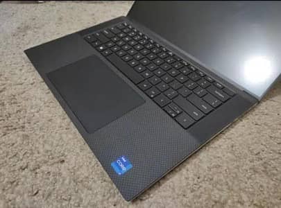 Laptop Dell XPS 15 – 12th Gen i7 (12700H) | RTX 3050 4GB | 16GB DDR5