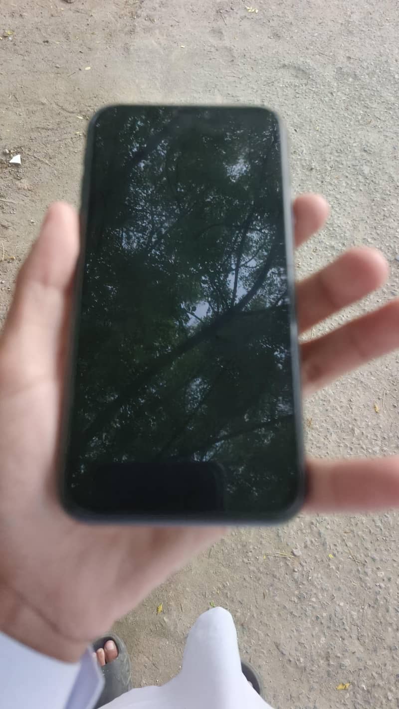 Apple iPhone 11 2