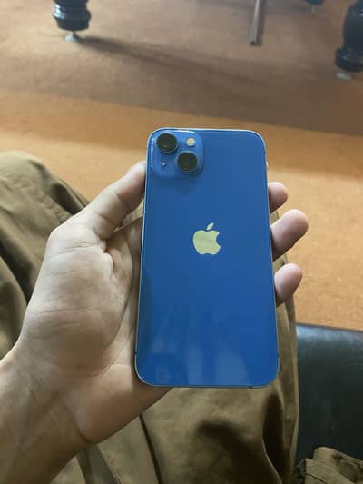 Apple iPhone 13