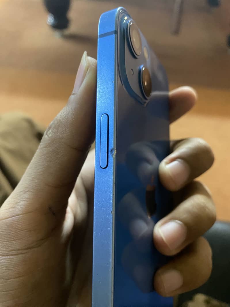 Apple iPhone 13 1